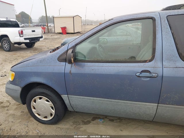 Auction sale of the 1998 Toyota Sienna Ce, vin: 4T3GF19C3WU083346, lot number: 46245397