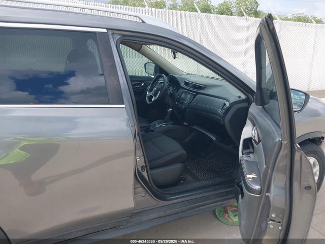 2019 Nissan Rogue S მანქანა იყიდება აუქციონზე, vin: 5N1AT2MT5KC823872, აუქციონის ნომერი: 46245398