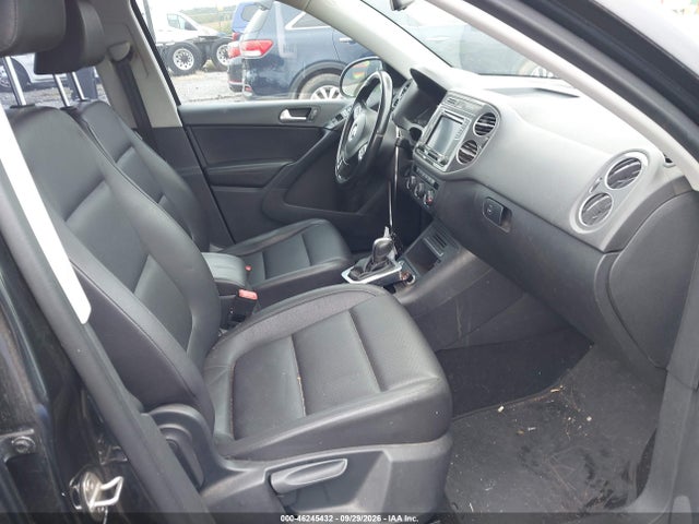 46245432 :رقم المزاد ، WVGAV7AX0HK020710 vin ، 2017 Volkswagen Tiguan 2.0t/2.0t S مزاد بيع