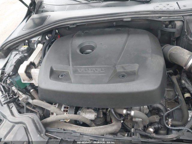 46245437 :رقم المزاد ، YV440MWK6H1030446 vin ، 2017 Volvo V60 Cross Country T5 مزاد بيع