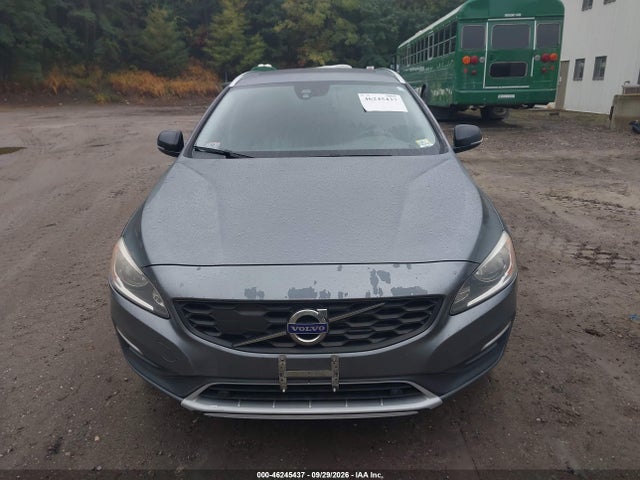 46245437 :رقم المزاد ، YV440MWK6H1030446 vin ، 2017 Volvo V60 Cross Country T5 مزاد بيع