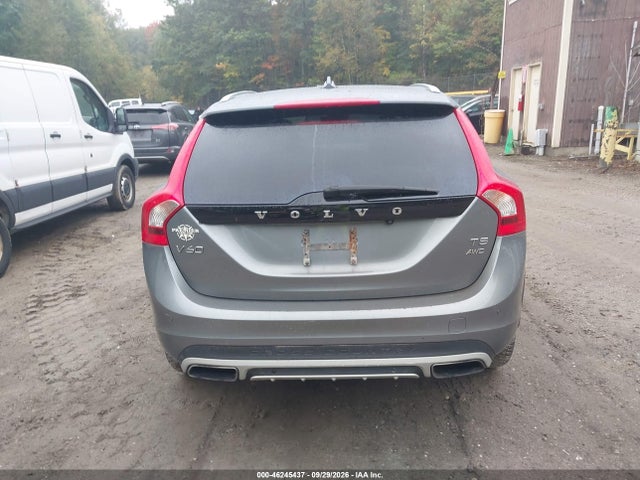 46245437 :رقم المزاد ، YV440MWK6H1030446 vin ، 2017 Volvo V60 Cross Country T5 مزاد بيع