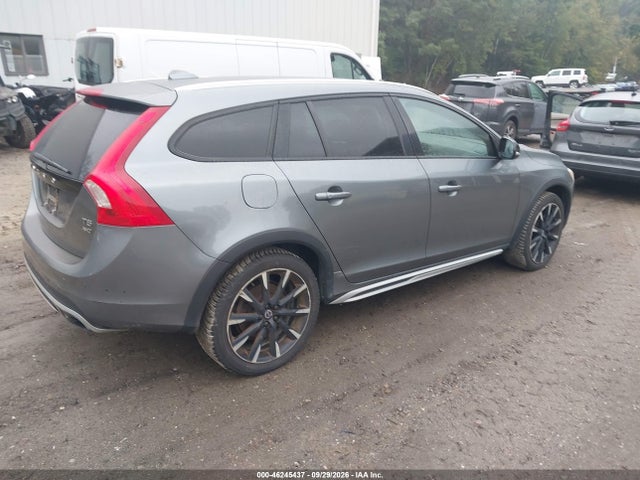 46245437 :رقم المزاد ، YV440MWK6H1030446 vin ، 2017 Volvo V60 Cross Country T5 مزاد بيع