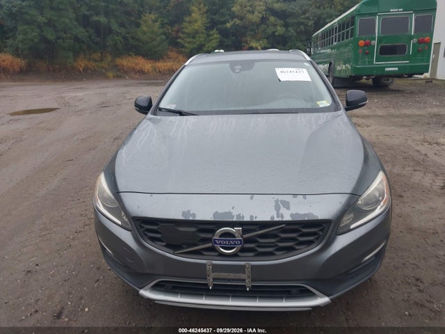 46245437 :رقم المزاد ، YV440MWK6H1030446 vin ، 2017 Volvo V60 Cross Country T5 مزاد بيع
