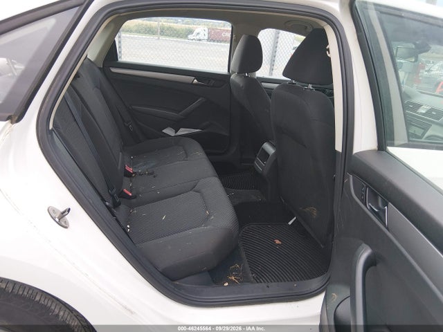 46245564 :رقم المزاد ، 1VWAT7A3XFC012965 vin ، 2015 Volkswagen Passat 1.8t S مزاد بيع
