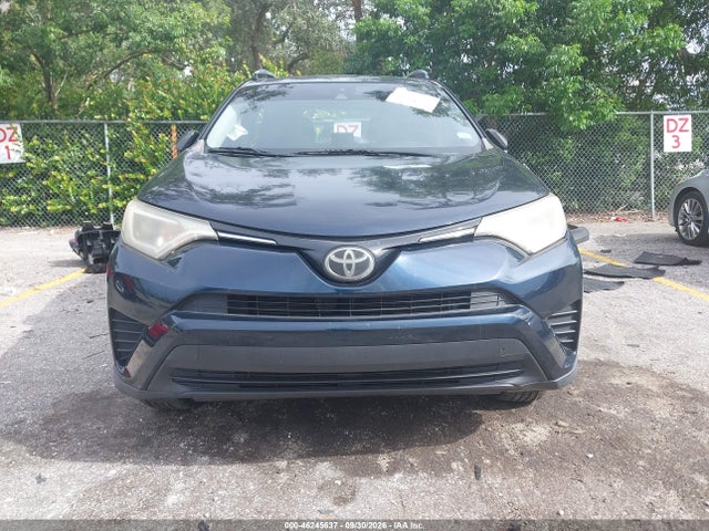 Aukcja sprzedaży 2018 Toyota Rav4 Le, vin: JTMZFREV0JJ201052, numer aukcji: 46245637