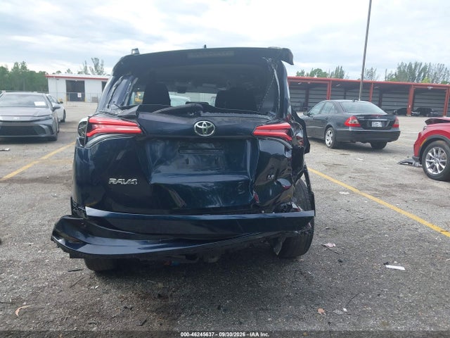 Aukcja sprzedaży 2018 Toyota Rav4 Le, vin: JTMZFREV0JJ201052, numer aukcji: 46245637