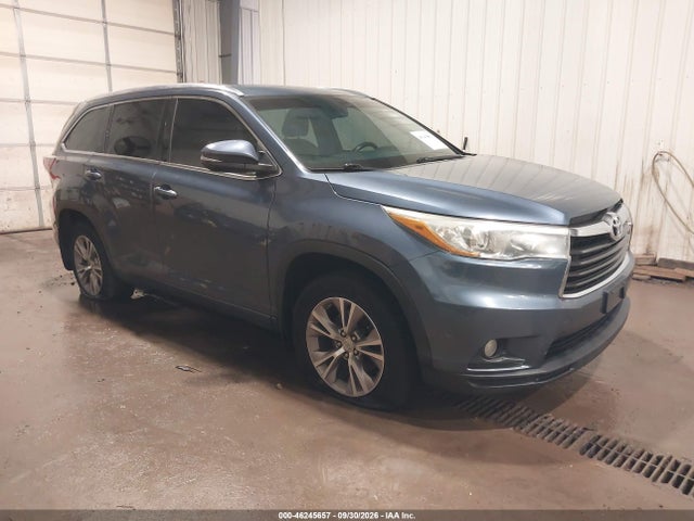 2015 Toyota Highlander Xle V6 მანქანა იყიდება აუქციონზე, vin: 5TDJKRFH9FS174638, აუქციონის ნომერი: 46245657