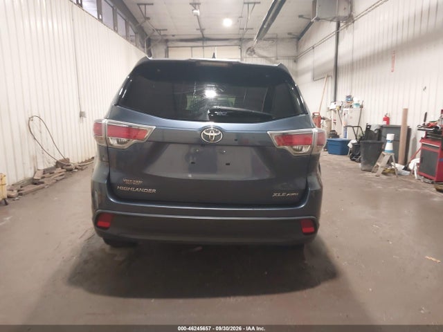 46245657 :رقم المزاد ، 5TDJKRFH9FS174638 vin ، 2015 Toyota Highlander Xle V6 مزاد بيع