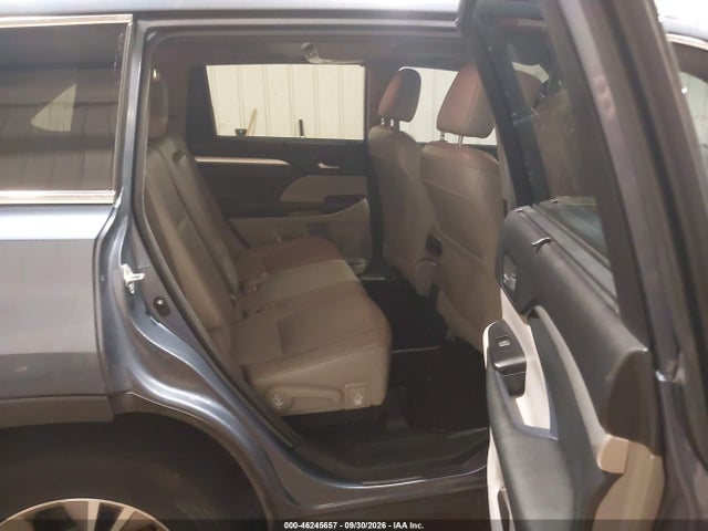 46245657 :رقم المزاد ، 5TDJKRFH9FS174638 vin ، 2015 Toyota Highlander Xle V6 مزاد بيع