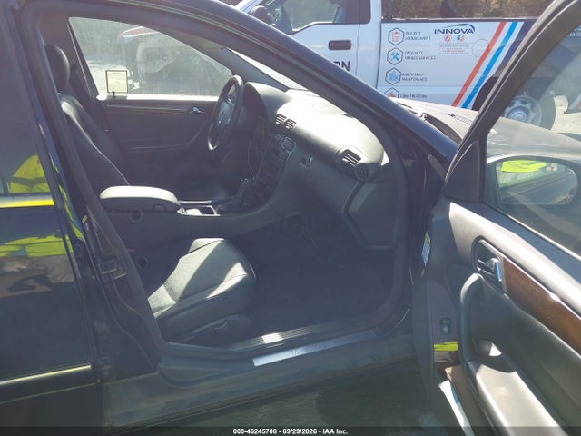Продажа на аукционе авто 2004 Mercedes-benz C 240, vin: WDBRF61J74A570317, номер лота: 46245708