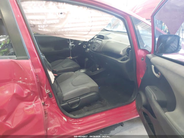 Продажа на аукционе авто 2013 Honda Fit, vin: JHMGE8H37DC035909, номер лота: 46245827