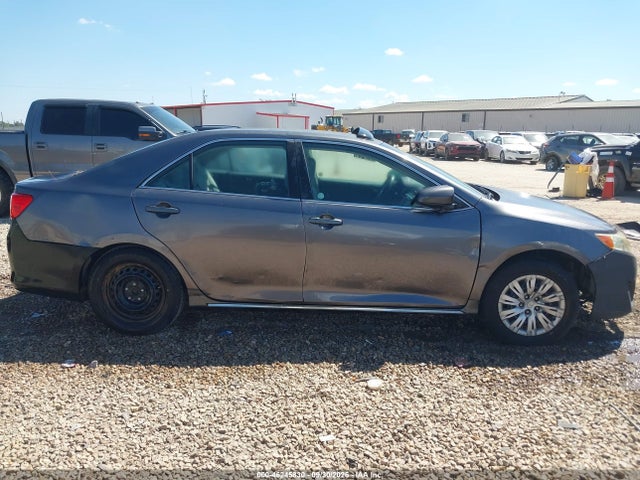 46245830 :رقم المزاد ، 4T1BF1FK8EU364703 vin ، 2014 Toyota Camry Le مزاد بيع