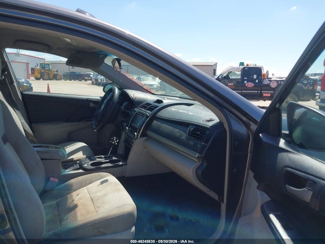 46245830 :رقم المزاد ، 4T1BF1FK8EU364703 vin ، 2014 Toyota Camry Le مزاد بيع