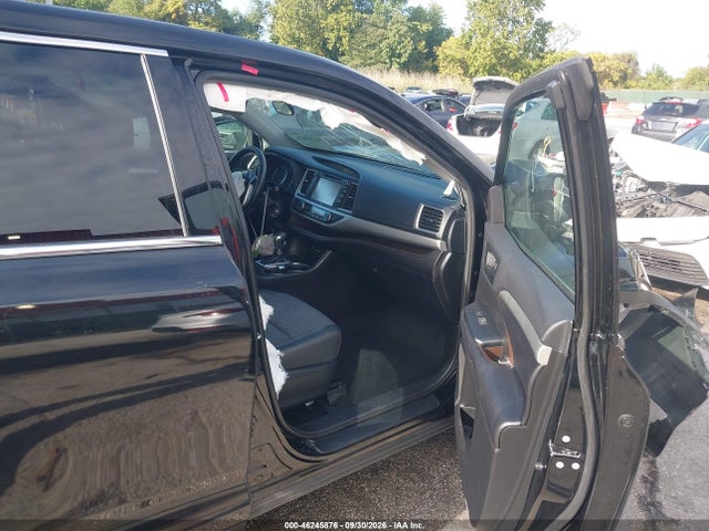 Продаж на аукціоні авто 2019 Toyota Highlander Le Plus, vin: 5TDBZRFH1KS722724, номер лоту: 46245876