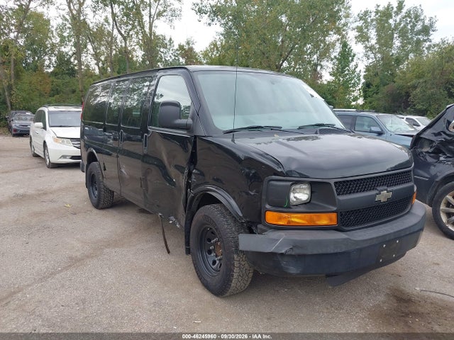 46245960 :رقم المزاد ، 1GCWGFCAXD1180472 vin ، 2013 Chevrolet Express 2500 Work Van مزاد بيع