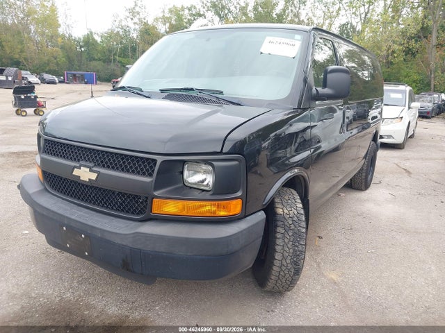 46245960 :رقم المزاد ، 1GCWGFCAXD1180472 vin ، 2013 Chevrolet Express 2500 Work Van مزاد بيع