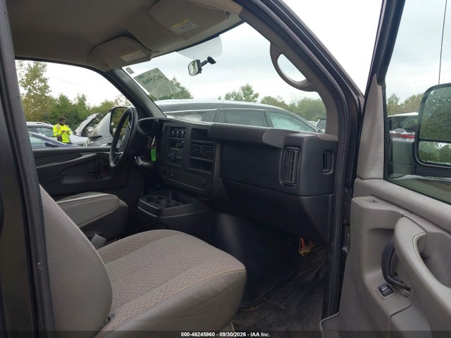 46245960 :رقم المزاد ، 1GCWGFCAXD1180472 vin ، 2013 Chevrolet Express 2500 Work Van مزاد بيع