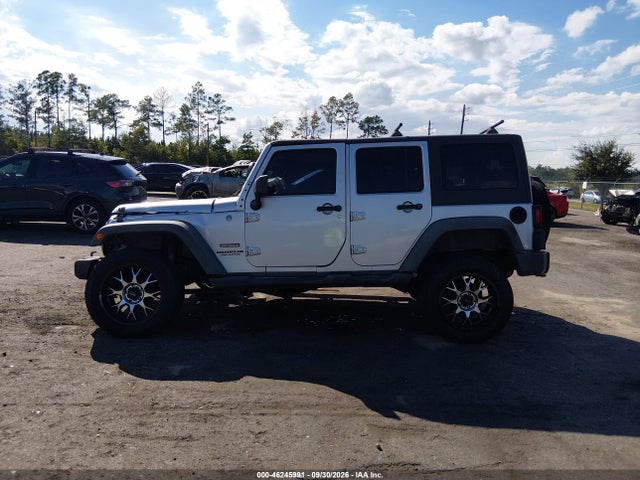 46245991 :رقم المزاد ، 1J4BA3H10BL596923 vin ، 2011 Jeep Wrangler Unlimited Sport مزاد بيع