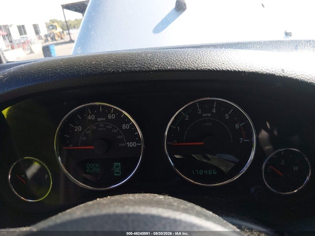 46245991 :رقم المزاد ، 1J4BA3H10BL596923 vin ، 2011 Jeep Wrangler Unlimited Sport مزاد بيع