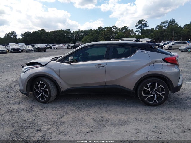 46246119 :رقم المزاد ، NMTKHMBX8LR105078 vin ، 2020 Toyota C-hr Xle مزاد بيع
