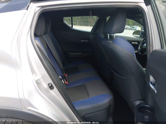 46246119 :رقم المزاد ، NMTKHMBX8LR105078 vin ، 2020 Toyota C-hr Xle مزاد بيع