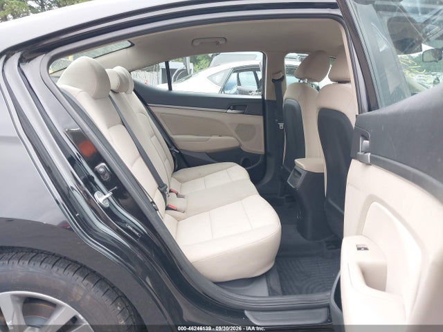 46246139 :رقم المزاد ، 5NPD84LF3JH242481 vin ، 2018 Hyundai Elantra Sel مزاد بيع
