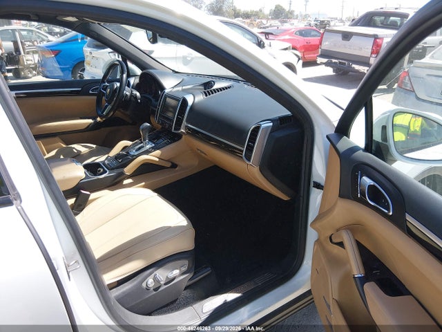 Продаж на аукціоні авто 2016 Porsche Cayenne, vin: WP1AA2A23GKA10483, номер лоту: 46246263