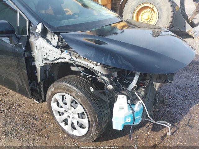 46246286 :رقم المزاد ، JTDBCMFE4R3057386 vin ، 2024 Toyota Corolla Hybrid Le مزاد بيع