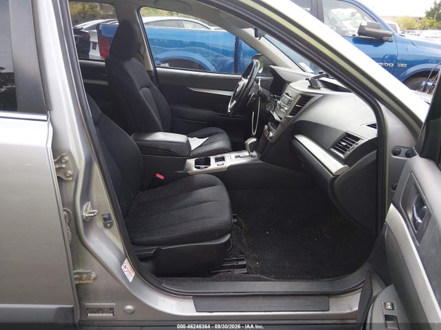 2011 Subaru Outback 2.5i Premium მანქანა იყიდება აუქციონზე, vin: 4S4BRBCCXB3373480, აუქციონის ნომერი: 46246364