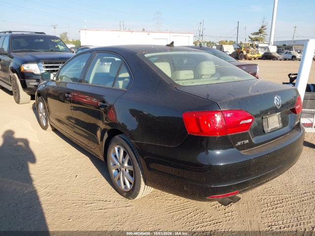 2011 Volkswagen Jetta 2.5l Se მანქანა იყიდება აუქციონზე, vin: 3VWBZ7AJXBM383618, აუქციონის ნომერი: 46246400