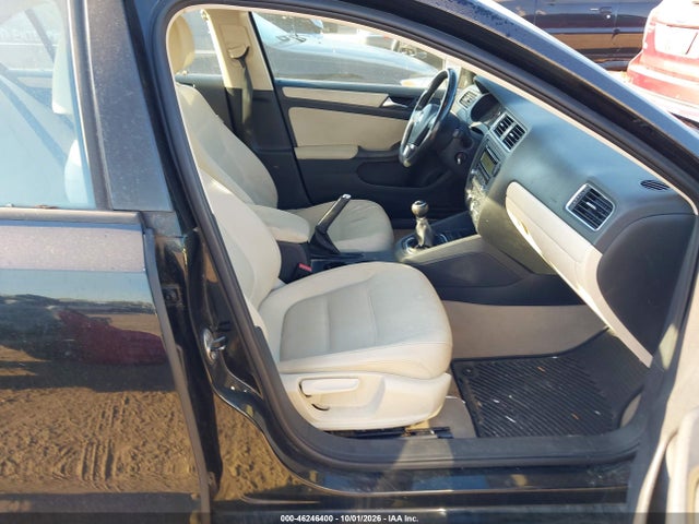 2011 Volkswagen Jetta 2.5l Se მანქანა იყიდება აუქციონზე, vin: 3VWBZ7AJXBM383618, აუქციონის ნომერი: 46246400
