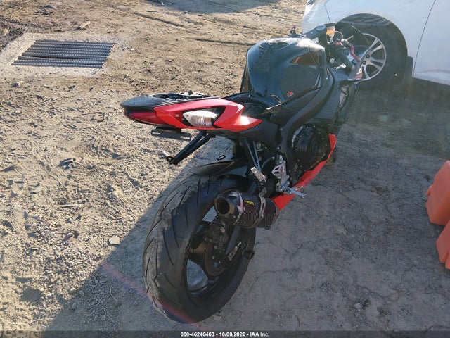 Suzuki GSX-R600 2014 JS1GN7FA3E2101161 Image 4