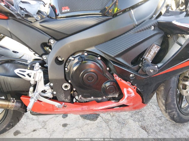 Suzuki GSX-R600 2014 JS1GN7FA3E2101161 Image 8