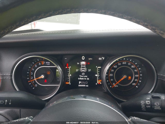 2018 Jeep Wrangler Unlimited Sahara 4x4 მანქანა იყიდება აუქციონზე, vin: 1C4HJXEG9JW114978, აუქციონის ნომერი: 46246537