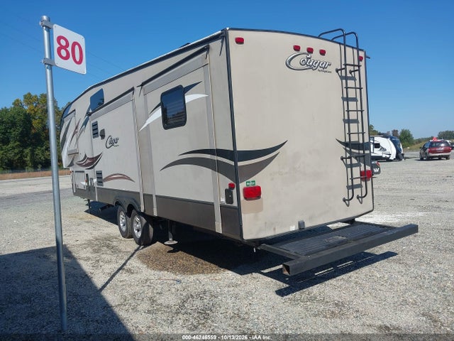 46246559 :رقم المزاد ، 4YDF33624F2505321 vin ، 2015 Keystone 336bhs 4 S مزاد بيع