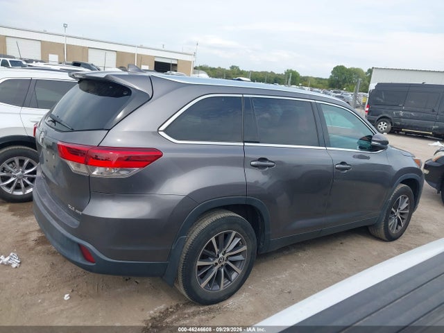 2019 Toyota Highlander Xle მანქანა იყიდება აუქციონზე, vin: 5TDJZRFH1KS563926, აუქციონის ნომერი: 46246608
