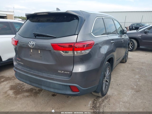 2019 Toyota Highlander Xle მანქანა იყიდება აუქციონზე, vin: 5TDJZRFH1KS563926, აუქციონის ნომერი: 46246608