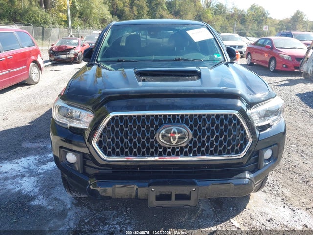 Продаж на аукціоні авто 2018 Toyota Tacoma Trd Sport, vin: 3TMCZ5AN5JM182125, номер лоту: 46246875