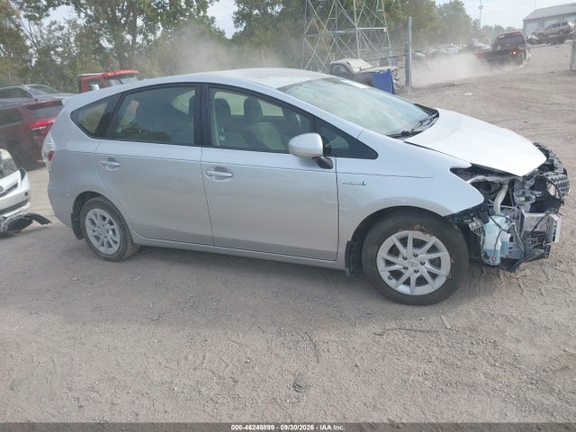 Продажа на аукционе авто 2012 Toyota Prius V Three, vin: JTDZN3EU8C3134389, номер лота: 46246899