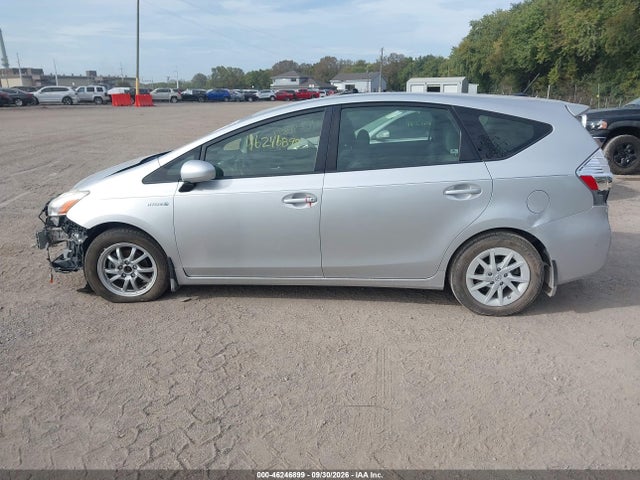 Продажа на аукционе авто 2012 Toyota Prius V Three, vin: JTDZN3EU8C3134389, номер лота: 46246899