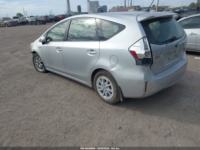 Продажа на аукционе авто 2012 Toyota Prius V Three, vin: JTDZN3EU8C3134389, номер лота: 46246899