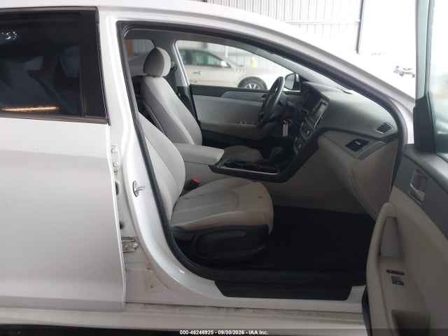 Продажа на аукционе авто 2018 Hyundai Sonata Se, vin: 5NPE24AF7JH668733, номер лота: 46246925