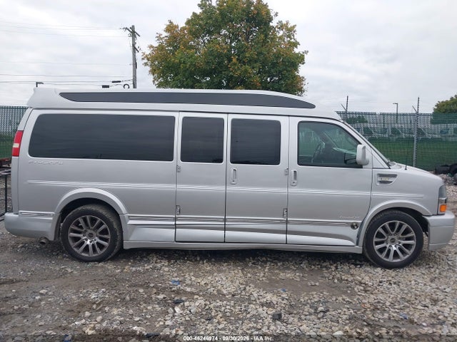 46246974 :رقم المزاد ، 1GCWGBFGXJ1162655 vin ، 2018 Chevrolet Express 2500 Work Van مزاد بيع