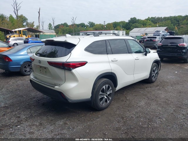 Продаж на аукціоні авто 2021 Toyota Highlander Xle, vin: 5TDHZRBH9MS523357, номер лоту: 46246975