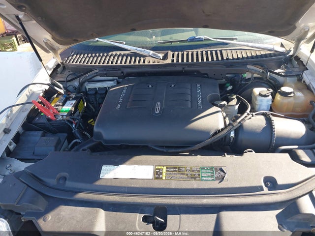 46247102 :رقم المزاد ، 5LMFU27R44LJ41441 vin ، 2004 Lincoln Navigator مزاد بيع