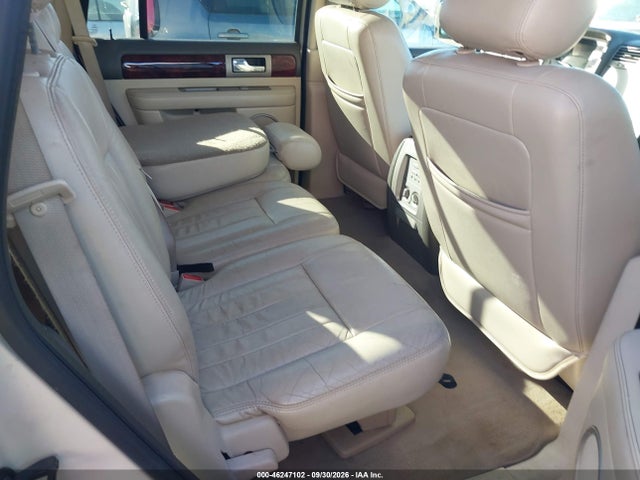 46247102 :رقم المزاد ، 5LMFU27R44LJ41441 vin ، 2004 Lincoln Navigator مزاد بيع
