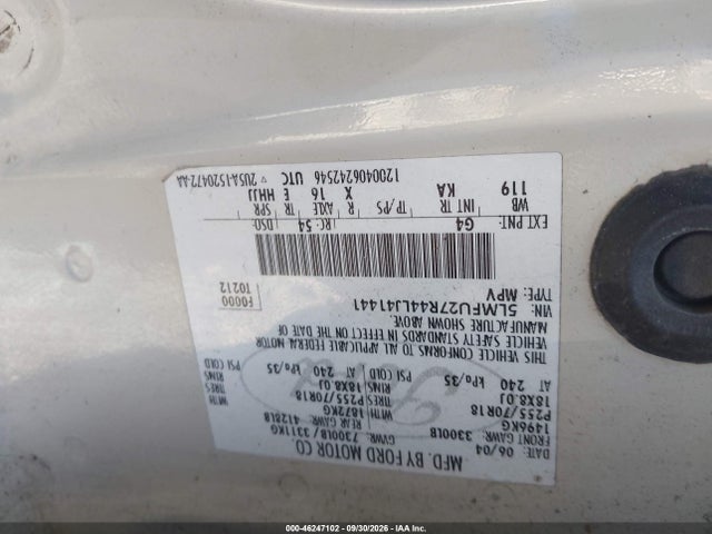 46247102 :رقم المزاد ، 5LMFU27R44LJ41441 vin ، 2004 Lincoln Navigator مزاد بيع