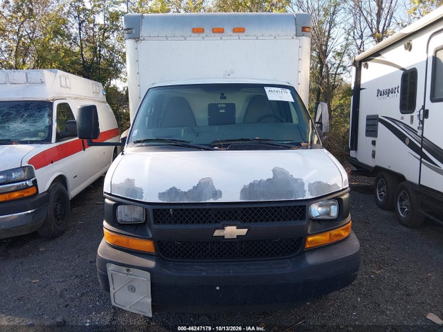 2012 Chevrolet Express Cutaway Work Van მანქანა იყიდება აუქციონზე, vin: 1GB0G2CA9C1165365, აუქციონის ნომერი: 46247179