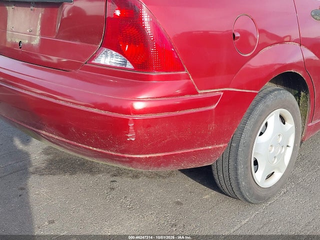 46247214 :رقم المزاد ، 1FAFP33P01W360986 vin ، 2001 Ford Focus Lx مزاد بيع